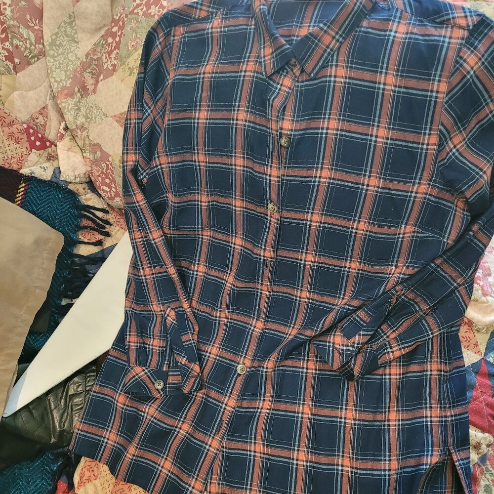 Women's J Jill button up shirt.